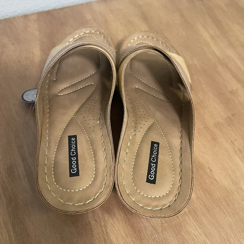 NEW Good Choice Hayden Comfort Wedge Sandals Tan Bronze‎ Cushioned Light Size  9